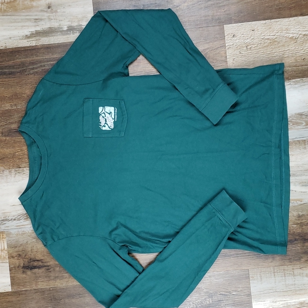 Vineyard Vines Hunter Green Long Sleeve Tee With Front Pocket Size Large